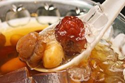 Bí quyết làm món chè thơm ngon, giải nhiệt cho tiết Lập Thu từ củ sen đang vào mùa ngon nhất
