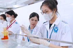 Lịch nhập học các trường đại học y dược năm 2026