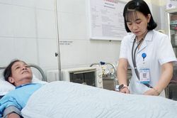 Tiếp tục sắp xếp, tổ chức giảm đầu mối bệnh viện, đại học trực thuộc