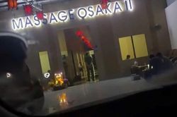 Đột kích 3 cơ sở massage, phát hiện 7 cặp mua bán dâm