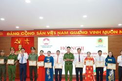 Những 'cánh tay nối dài' giữ bình yên từ khu dân cư
