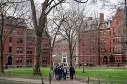 Tòa án Mỹ bác đơn kiện của chính quyền Tổng thống Trump nhằm vào Đại học Harvard