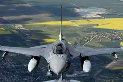 Ti&ecirc;m k&iacute;ch NATO bắn hạ m&aacute;y bay kh&ocirc;ng người l&aacute;i tr&ecirc;n bầu trời Latvia
