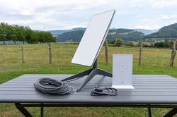 Starlink triển khai dịch vụ tại Việt Nam, chi phí ban đầu từ 10,4 triệu đồng