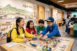 Trẻ em khám phá Seoul xưa qua chương trình hè