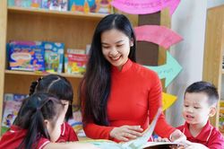 Hướng dẫn sắp xếp trường lớp; nh&acirc;n sự; phổ cập gi&aacute;o dục mầm non