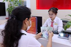 [Video] Tiền gửi của người dân lần đầu vượt 11 triệu tỷ đồng