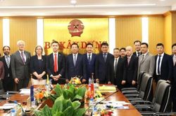 Thúc đẩy hợp tác Việt Nam-EU trong phát triển hạ tầng xanh, giao thông bền vững