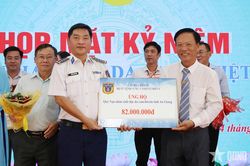 Vùng Cảnh sát biển 4 chung tay xoa dịu nỗi đau da cam