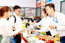 Linh hoạt hỗ trợ thí sinh trúng tuyển nhập học