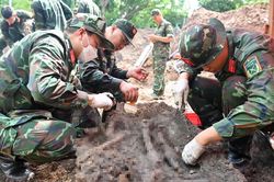 Nỗ lực từng giờ, từng phút đẩy nhanh tiến độ tìm kiếm, quy tập hài cốt liệt sĩ