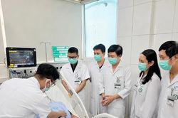 Người đàn ông mắc sốt rét ác tính sau hơn một năm rời vùng dịch