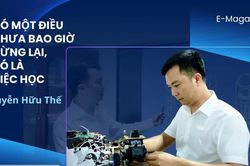 Nghỉ học nhưng không ngừng học và giấc mơ biến robot 'nói tiếng đồng bào'