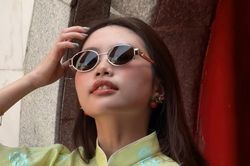 Phương Mỹ Chi một m&igrave;nh đấu gần 60 nghệ sĩ