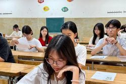 Bộ GD&ĐT lấy ý kiến thi vào lớp 10 chỉ gồm Toán, Ngữ Văn