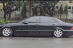 Xác minh ô tô Mercedes biển số 'lộc phát' bị bỏ lại bên đường gần sân bay Tân Sơn Nhất