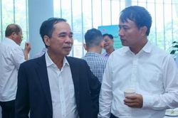Cần mở rộng đối tượng được ph&eacute;p mua b&aacute;n điện trực tiếp từ c&aacute;c dự &aacute;n điện kh&iacute; LNG