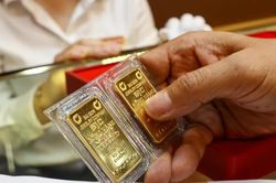 Giá vàng SJC trong nước đảo chiều giảm 1 triệu đồng mỗi lượng