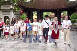 Tiếng Việt gọi ta về