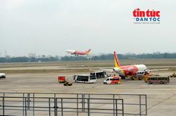 Chủ động bảo đảm an toàn bay khi phát hiện diều gắn đèn gần khu vực Tân Sơn Nhất