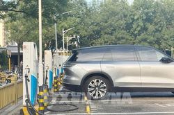 Trung Quốc: Hệ thống trạm sạc điện phủ sóng hơn 98% các khu vực trạm dừng nghỉ trên toàn quốc