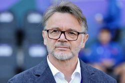 Bi kịch xảy ra với HLV Troussier