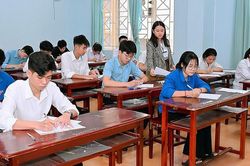 Th&iacute; sinh hoang mang v&igrave; điểm cao hơn điểm chuẩn vẫn trượt nguyện vọng 1, thực hư thế n&agrave;o?