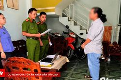 Hơn 1.500 sản phẩm giày, dép giả mạo nhãn hiệu nổi tiếng