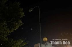 Người dân phản ánh nhiều đèn đường không hoạt động