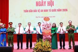 Phó Chủ tịch HĐND tỉnh Lâm Thị Hương Thành dự Ngày hội toàn dân bảo vệ an ninh Tổ quốc xã Hiệp Hòa
