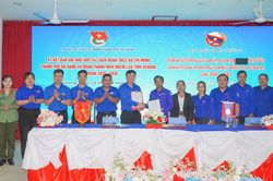 Thành đoàn Đà Nẵng và Tỉnh đoàn Sê Kông (Lào) ký kết Bản ghi nhớ hợp tác
