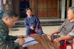 'Đi từng ngõ, gõ từng nhà' rà tìm thông tin liệt sĩ