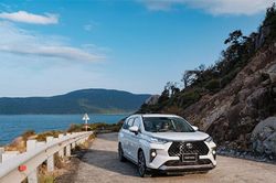 Toyota Veloz Cross 2026: Đánh giá chi tiết MPV 7 chỗ đa năng kèm giá lăn bánh mới nhất