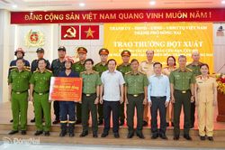 Vượt qua "biển lửa”