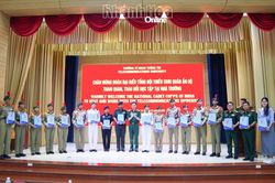 Trường Sĩ quan Thông tin đón đoàn đại biểu Tổng đội Thiếu sinh quân Ấn Độ đến thăm, giao lưu
