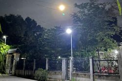 Ánh sáng an ninh cho các tuyến đường