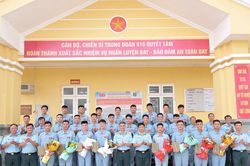Trung đoàn 915 tổ chức thi tốt nghiệp thực hành bay
