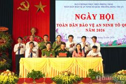 Đồng ch&iacute; Thứ trưởng Bộ C&ocirc;ng an dự 'Ng&agrave;y hội to&agrave;n d&acirc;n bảo vệ an ninh Tổ quốc' tại phường Đồng Thuận