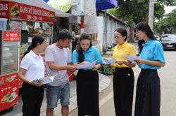 Ra quân tuyên truyền, vận động nhân dân tham gia BHXH tự nguyện, BHYT