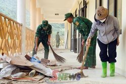 Đồn Biên phòng Mường Lạn tiếp sức trường học vùng biên chuẩn bị năm học mới