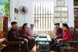 Người có uy tín: 'Cánh tay nối dài' ở Trường Sinh