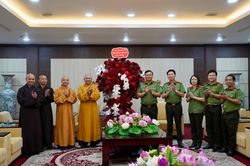 Hà Nội: Trung ương GHPGVN chúc mừng 81 năm Ngày truyền thống lực lượng Công an nhân dân