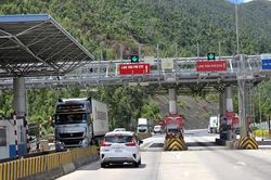 Chính thức thu phí 5 đoạn cao tốc từ Quảng Ngãi đến Nha Trang