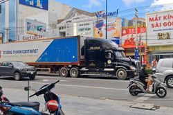 Tai nạn giao thông 14/8: Người đi bộ tử vong sau va chạm với xe đầu kéo trên QL13