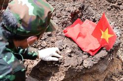 TP. Hồ Chí Minh: Lần đầu đồng thời tìm kiếm hài cốt liệt sĩ tại khu A, B Công viên Lê Thị Riêng