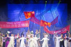 Ra mắt vở cải lương 'Người con gái Hà Thành': Khắc họa hình tượng người phụ nữ Hà Nội thanh lịch, kiên cường