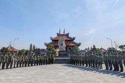 Cụm thi đua số 4 - Công an thành phố Hà Nội sinh hoạt chính trị tại "địa chỉ đỏ"