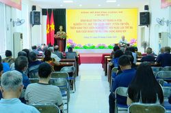 Đưa nghị quyết đến với nh&acirc;n d&acirc;n