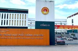 Ng&agrave;y đầu thi lại tốt nghiệp ở Trường chuy&ecirc;n Tuy&ecirc;n Quang kh&ocirc;ng c&oacute; trường hợp vi phạm quy chế