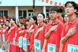 Thi lớp 10: Số lượng môn thi có phải là gốc rễ của áp lực?